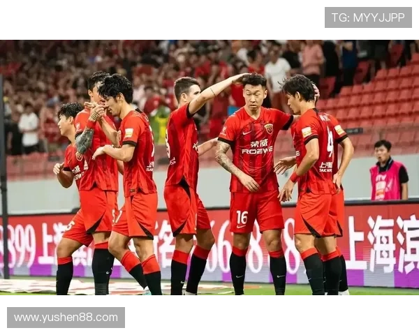 广州足球队强势领跑冠军赛积分榜累计81分展现夺冠实力